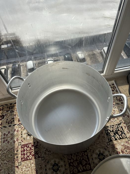 Кастрюля 40 литровый новый