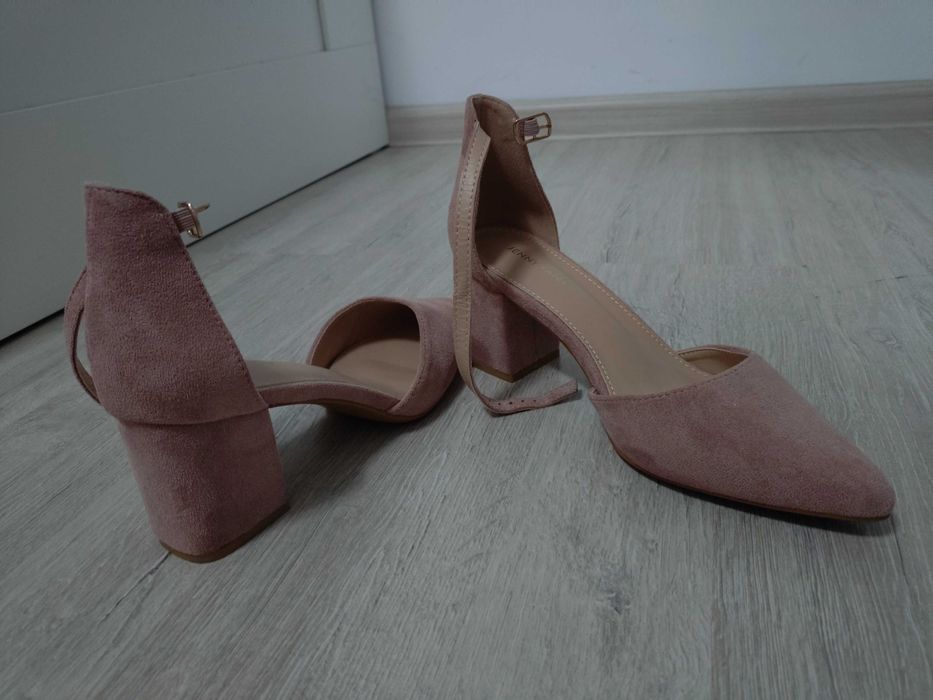 Încălțăminte damă măsura 37