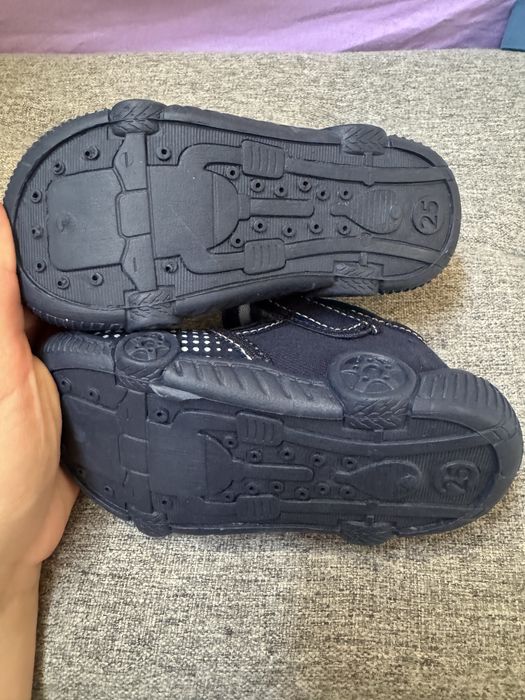 Детски пантофи колев и колев