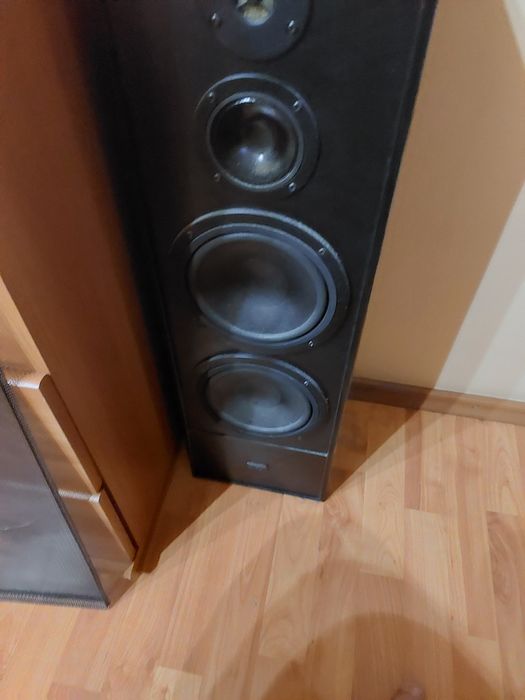 Vind boxe tip coloane