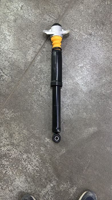 JETOUR X70 Амонтизатор