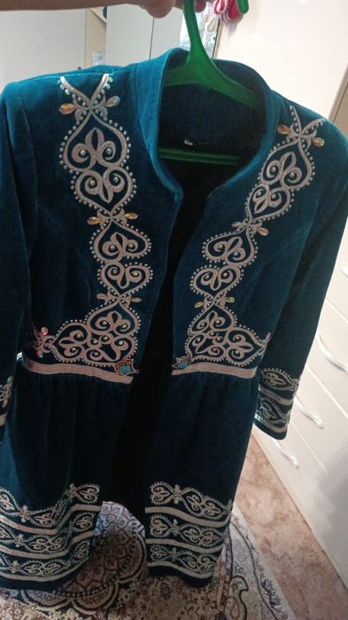 Продаётся камзол жане аяк киім