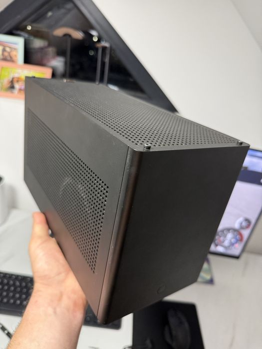 Carcasa mini ITX - Louqe Ghost S1 MK2 - Black (ASH) | Cooler Noctua NH-L9x65