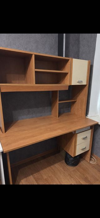 Стол компьютерный