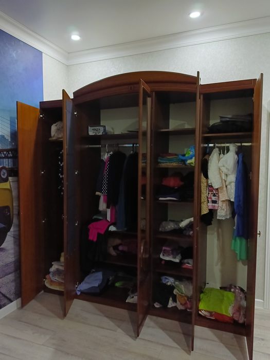 Спальный гарнитур !!!