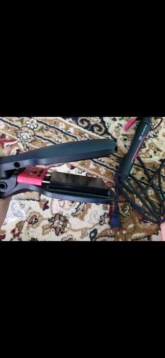 Продам стайлер для волос Rowente Elle