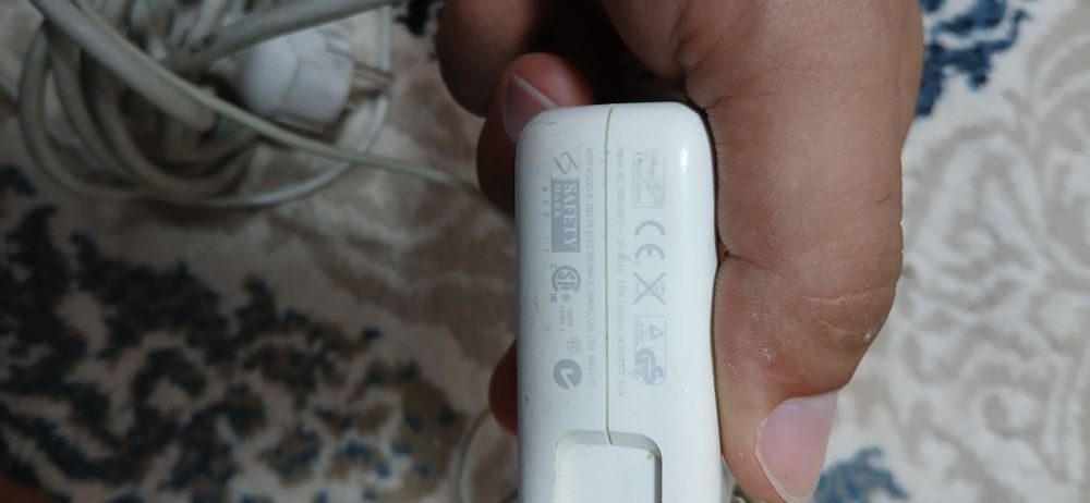 Зарядное устройство Apple MacBook magsafe