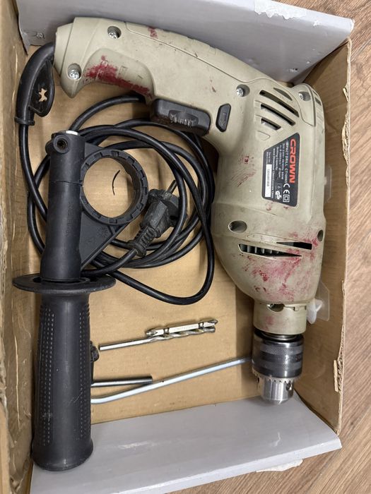 CROWN дрель электрический CT 10065 ВМС