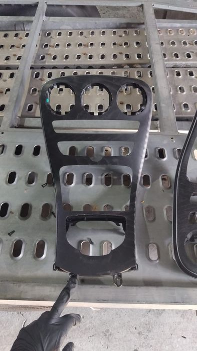 Ornament consola centrala  w205