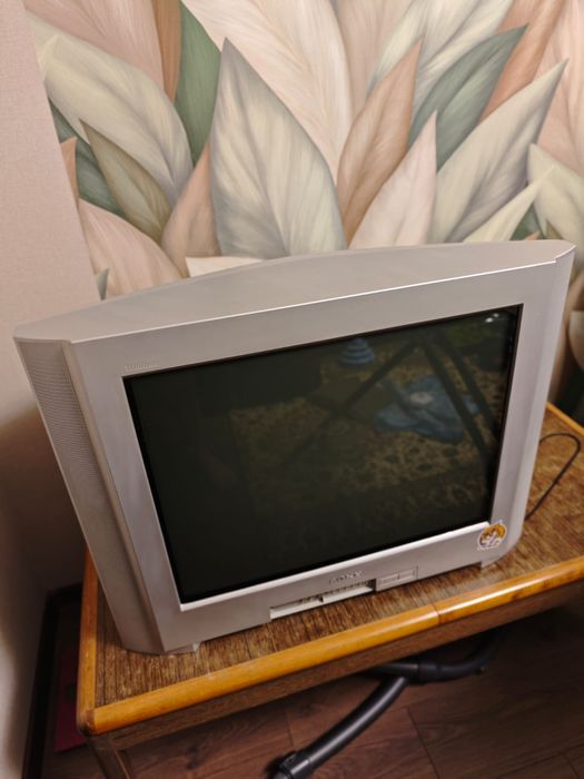 Продам Телевизор SONY TRINITRON
