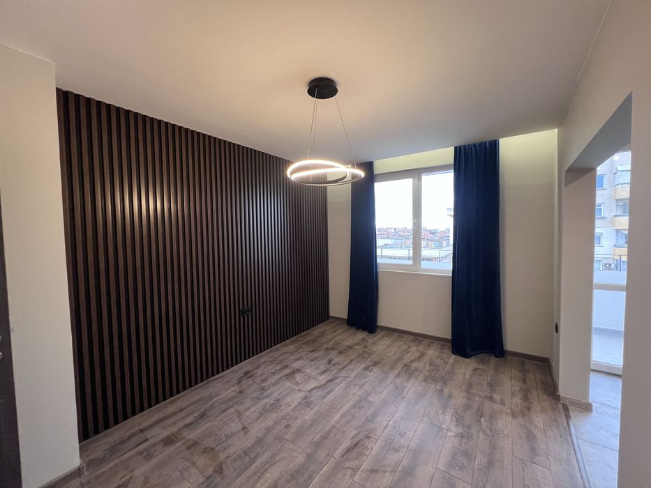 Продава се Четиристаен апартамент в Плевен, 9-ти квартал - 107 кв.м за 1234 €/кв.м - Снимка #13