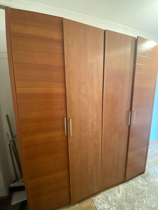 Продам шифоньер срочно