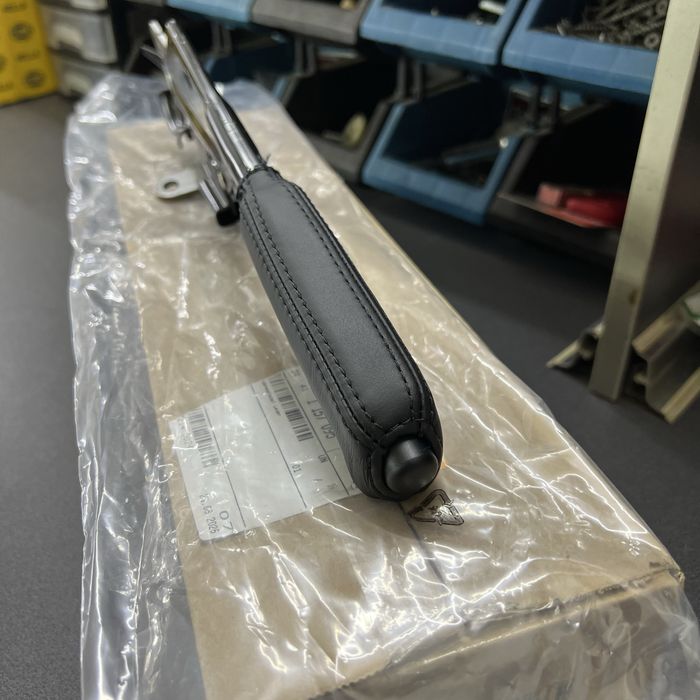 Новый ориг рычаг ручника bmw e34 e32 бмв е34 е32