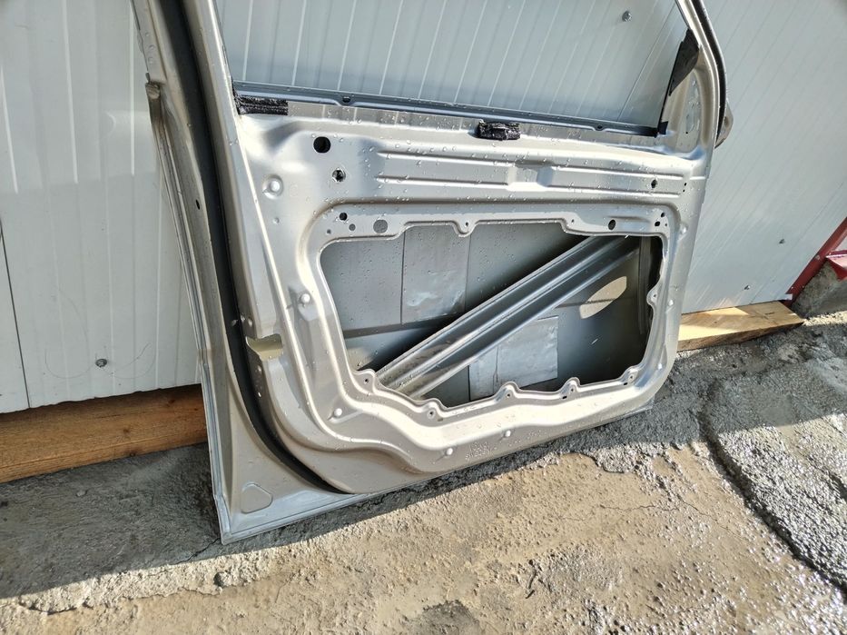 Usa stanga fata Volvo V70, S60, S80, 2007, 2008, 2009, 2010, 2011, 2012, 2013.