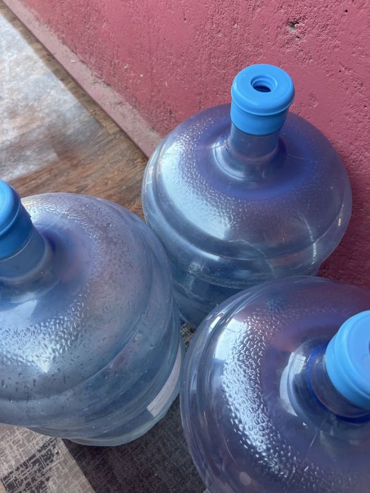 Продам 19 литровые баклажки