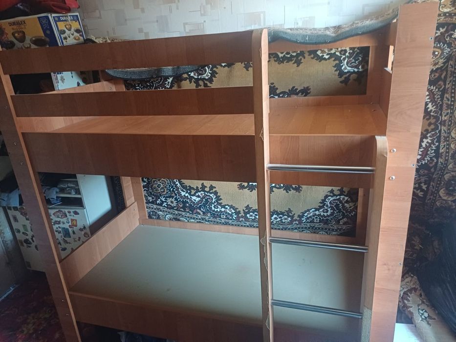Продается двухъярусная кровать