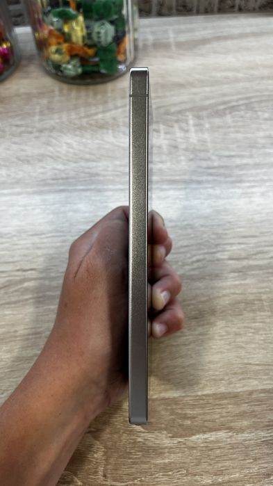 Samsung s25 ultra 1tb.