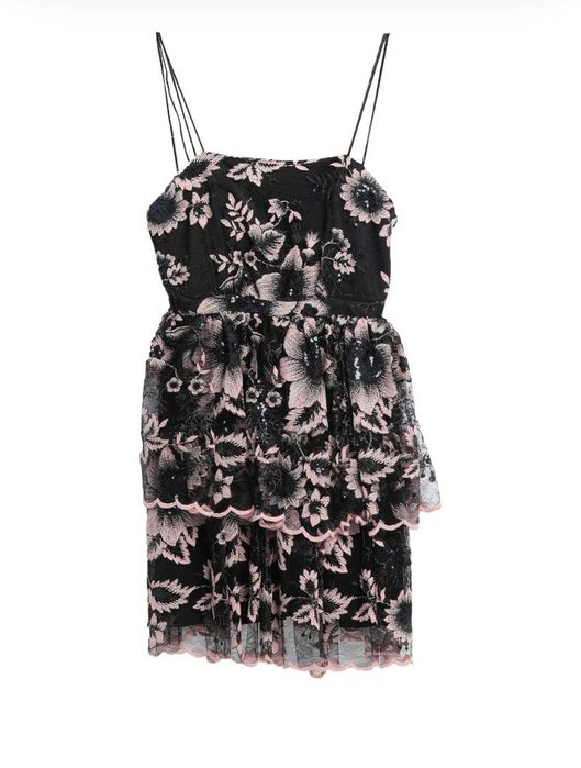 Feleppa къса рокля на цветя