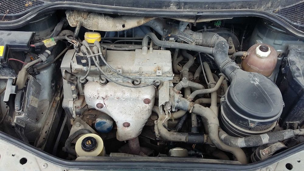 Renault megane scenic-Рено Сценик 1.6-90 к.с.