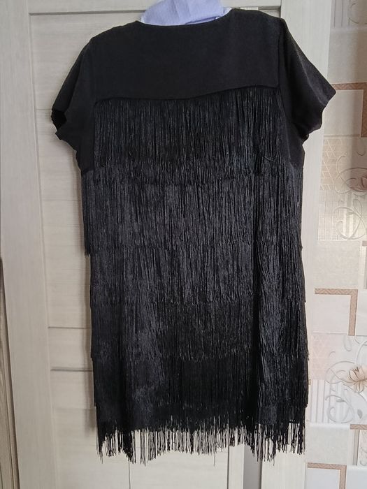 Продам женское платье.