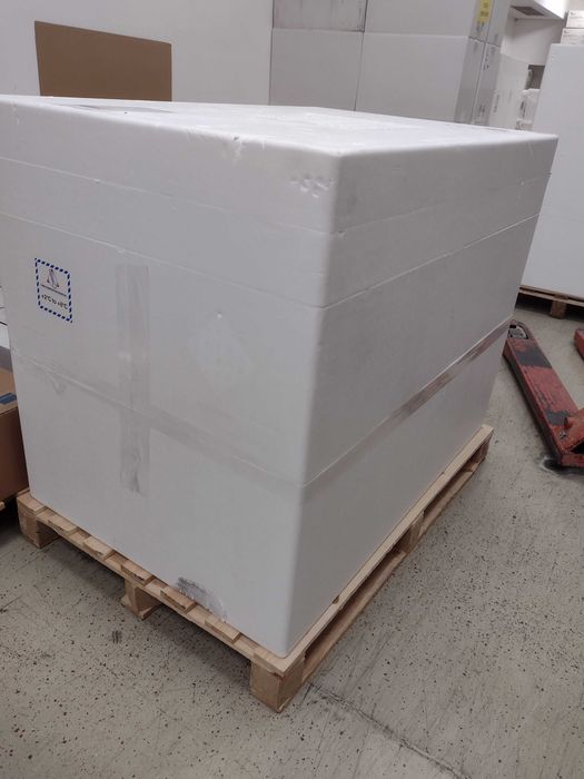 Хладилна кутия професионална голяма.