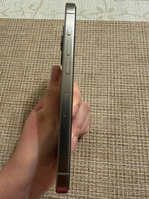 Продаю Apple iPhone 15 Pro Без ремонта!