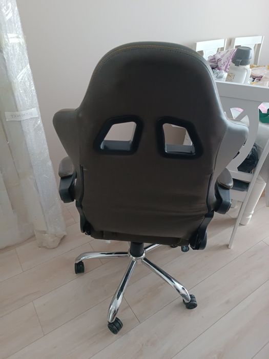 Компьютерное кресло