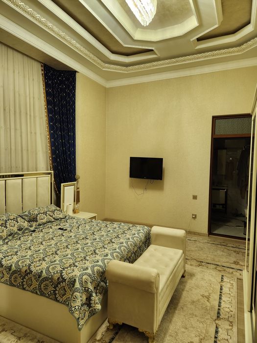 Продаётся дом истирохат 7 7 сотих 8 ком 4 санузел балшой кухня  6 ком