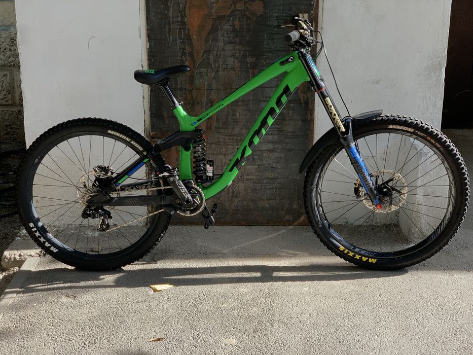 Продам даунхильный велосипед Kona Operator
