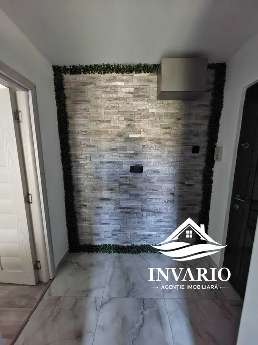 Vand apartament cu 2 camere in Deva