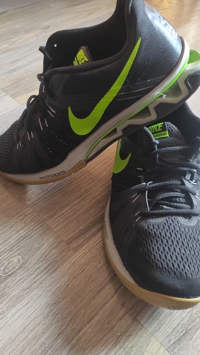 Маратонки NIKE REAX