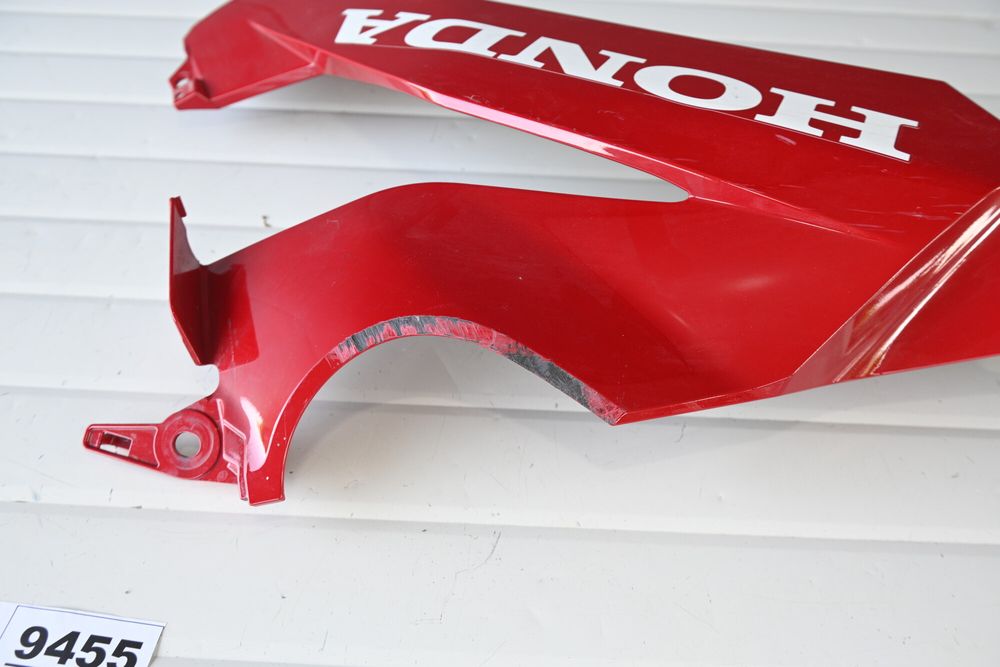 Honda CBR 650 R 21 - 22 Carena inferioara lateral stanga
