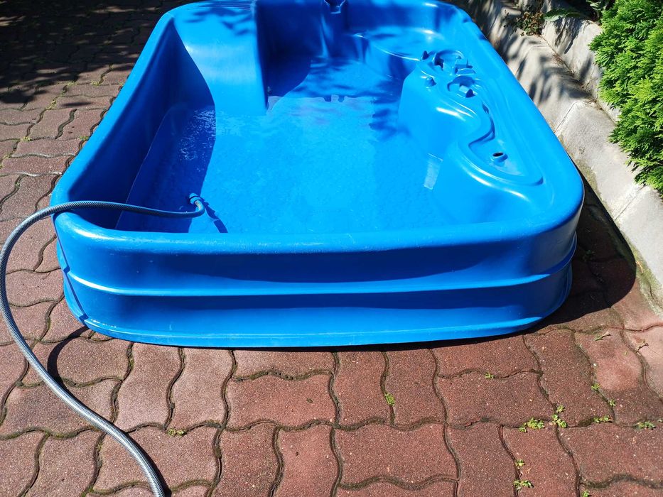 Piscină mică din fibră de sticlă
