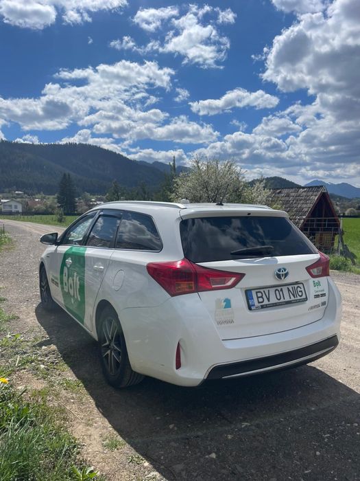 Toyota Auris Hybrid+ GPL 2015