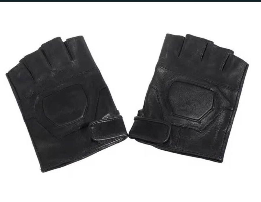 Manusi de condus piele ecologica mărimi S,M,L Unisex