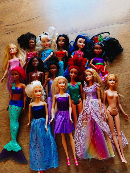 Lot păpuși stare buna