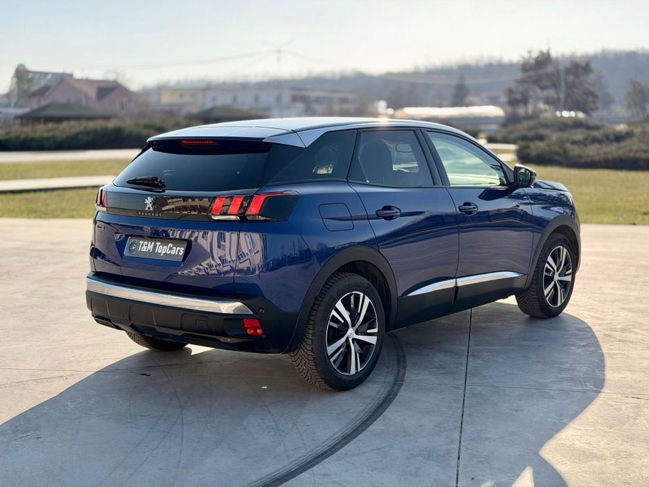 Peugeot 3008, 1.2 PureTech, 130 CP, Allure, Manual