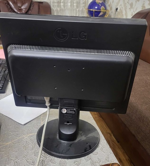 Монитор для ПК и