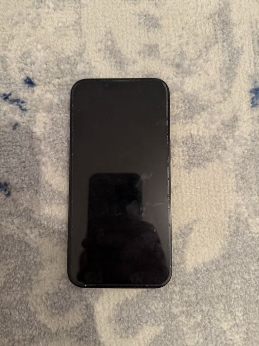 Продается Iphone 13