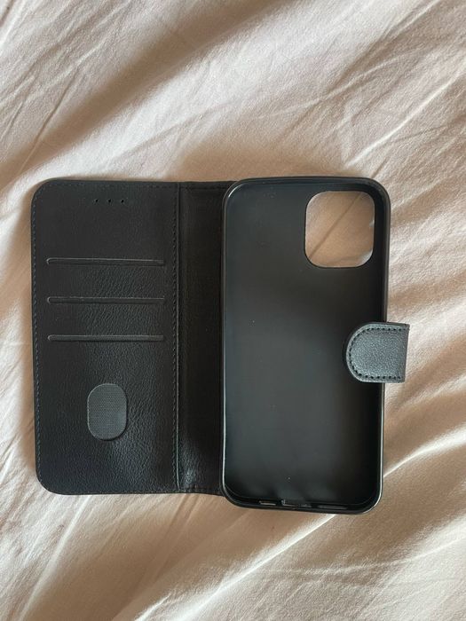 Черен калъф, тип тефтер за iphone 12