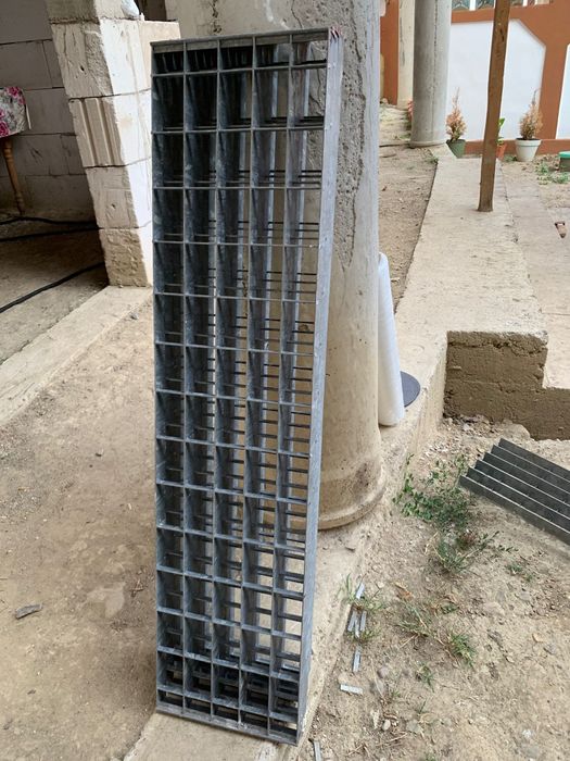 Trepte zincate galvanizate