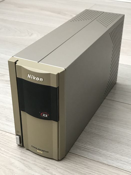 Nikon Coolscan IV LS-40 ED