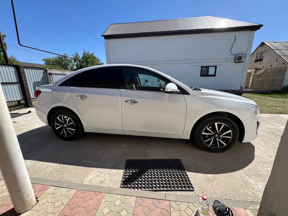 Chevrolet Cruze 1.8 2014