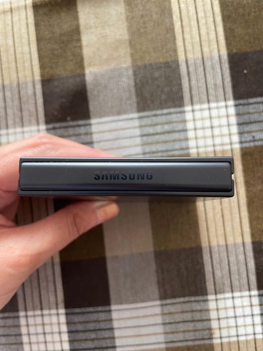 Samsung Galaxy z Flip 7