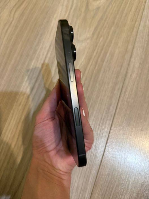 iPhone 15 Pro 128GB 100%Батерия 85 Цикъла