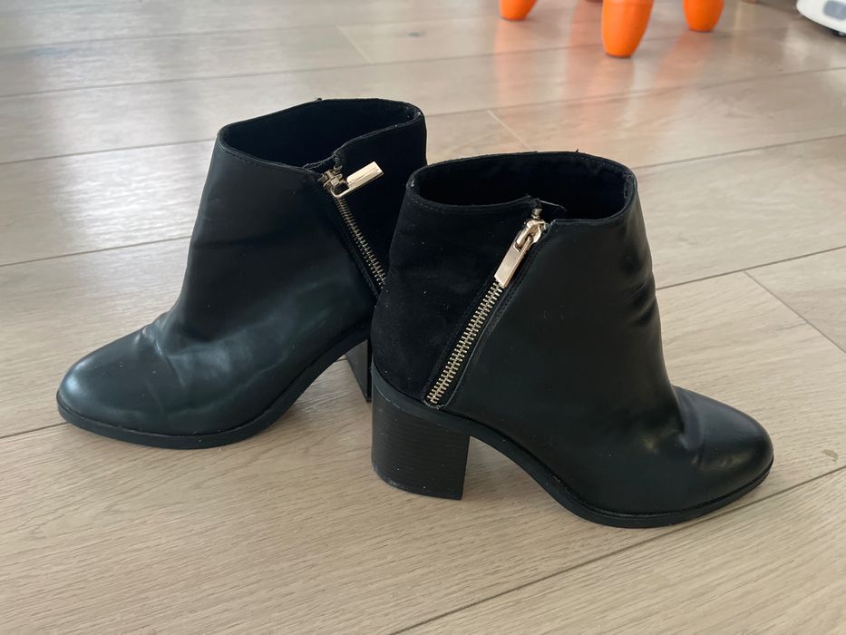 Botine cu toc,stradivarius,marimea 38