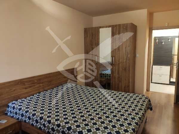 Дава се под наем Тристаен апартамент в Пловдив, Център - 100 кв.м за 648.21 € - Снимка #2