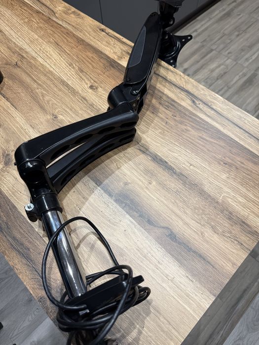 Arctic Z2 3d gen 3 стойка за монитори