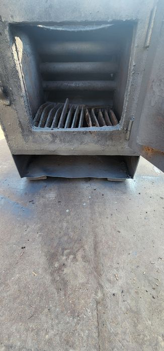 Продам углярный печь