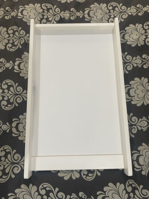 Masa/masuta infasat/schimbat bebelusi woodies